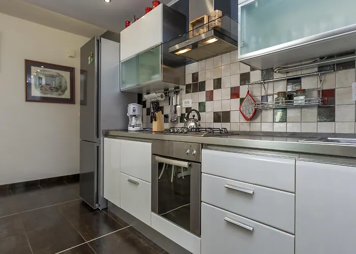 In Molat With Pool *