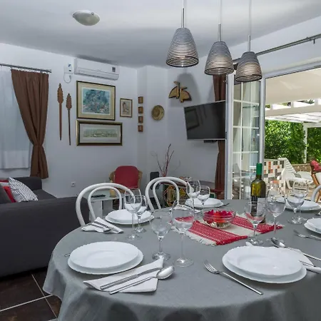 Holiday home Spacious In Molat With Pool Brgulje