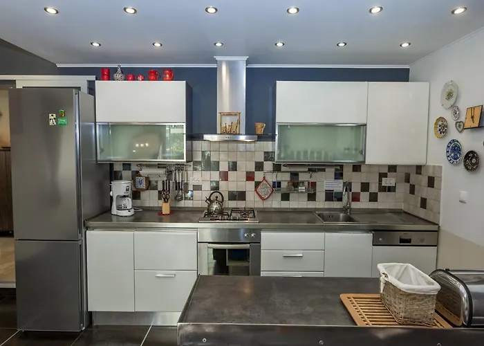 In Molat With Pool * Brgulje